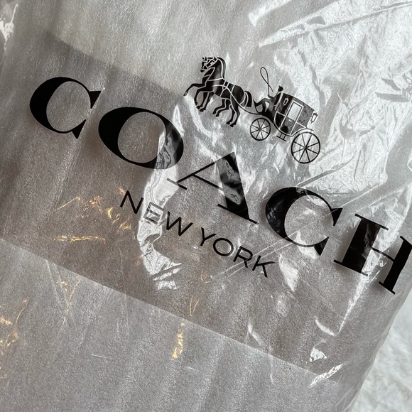 Coach Town Bucket Bag NWT - Picture 15 of 15